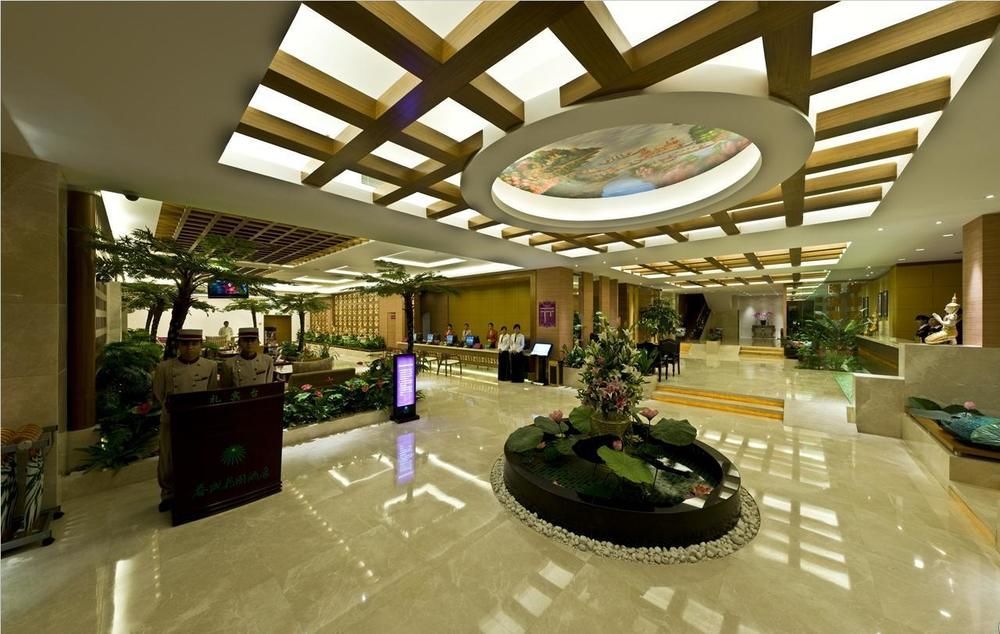 Отель Spring City Garden Куньмин Экстерьер фото