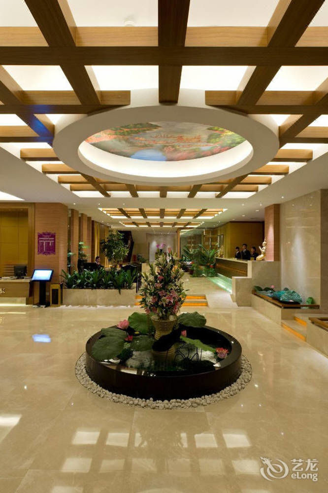 Отель Spring City Garden Куньмин Экстерьер фото